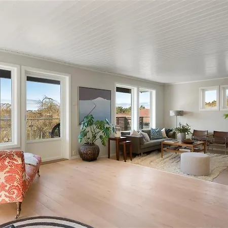 Villa Exclusive House During Ons, Prime Location, Just 6 Minutes By Bus To The Ons Exhibition, With Stunning Views Stavanger