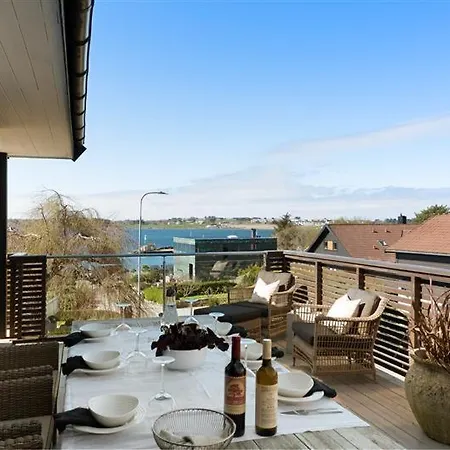 Exclusive House During Ons, Prime Location, Just 6 Minutes By Bus To The Ons Exhibition, With Stunning Views *